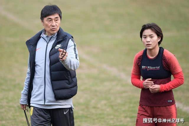 那不勒斯官方：布翁乔尔诺顺利接受右膝内侧半月板根部修复手术